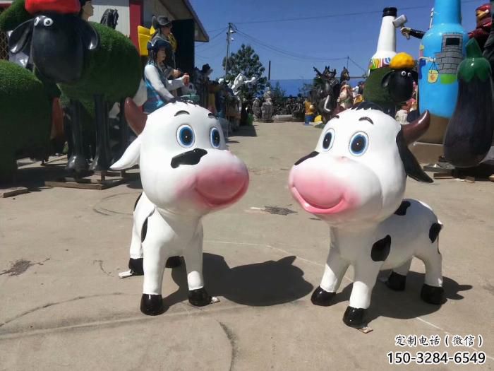 商業街玻璃鋼小狗雕塑 售樓處雕塑 動物擺件