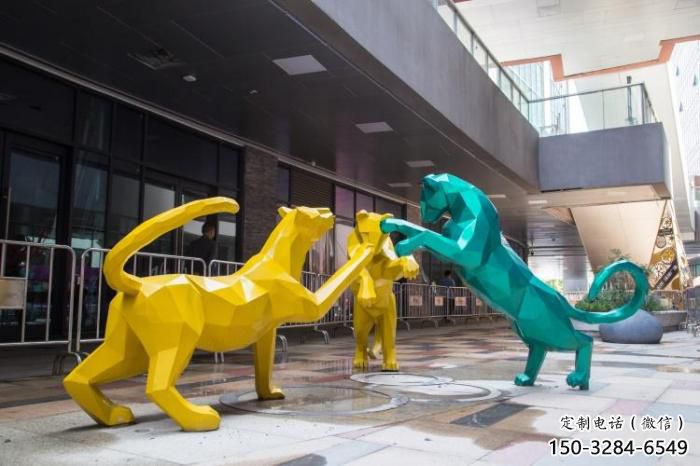 不銹鋼城市豹子雕塑廠家 風(fēng)景區(qū)彩繪雕塑 抽象擺件