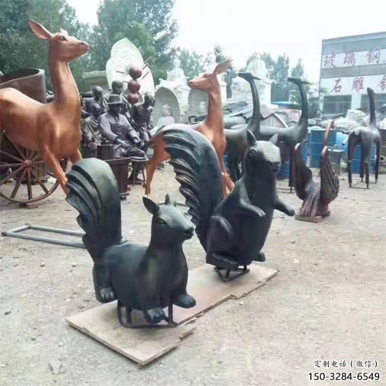 銅松鼠雕塑廠家，動(dòng)物景觀擺件，仿古元素設(shè)計(jì) (9)