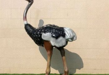 仿真彩繪鴕鳥(niǎo)雕塑廠(chǎng)家，公園廣場(chǎng)動(dòng)物，大型園林小品