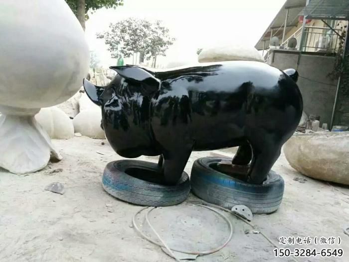 操場野豬雕塑，鏤空海洋雕塑，噴砂制造