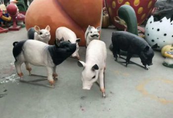 公園野豬雕塑，噴砂發(fā)光雕塑，鑄銅工藝