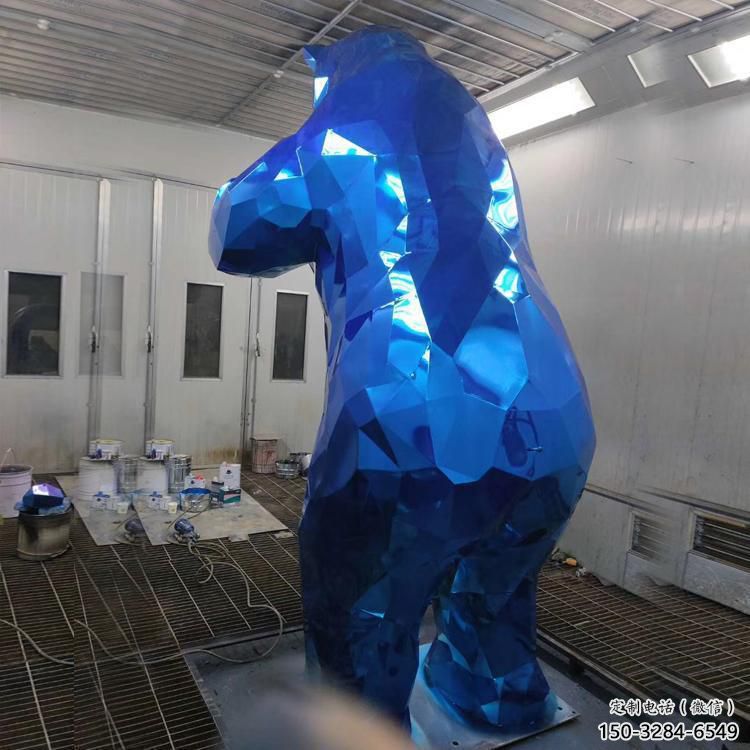 小區狗熊雕塑，拉絲海洋雕塑，抽象效果