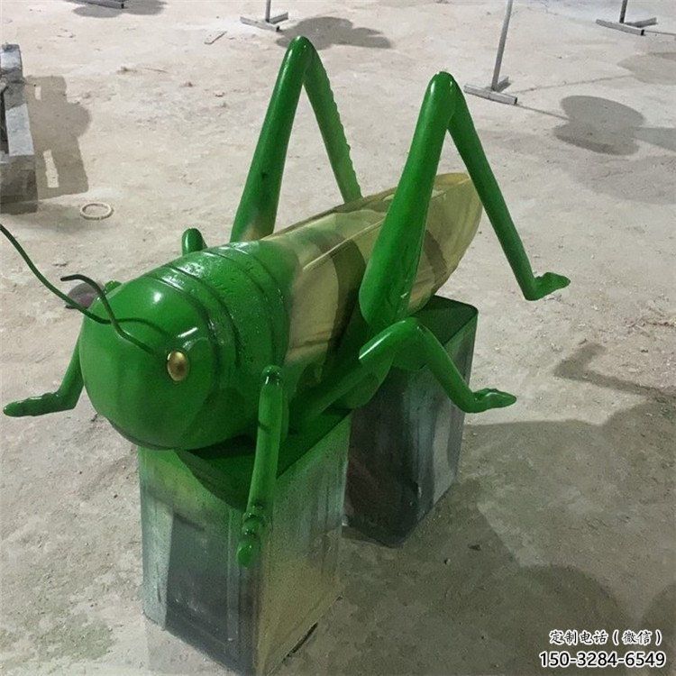 庭院蝗蟲雕塑，鍍金歐式雕塑，仿真形式