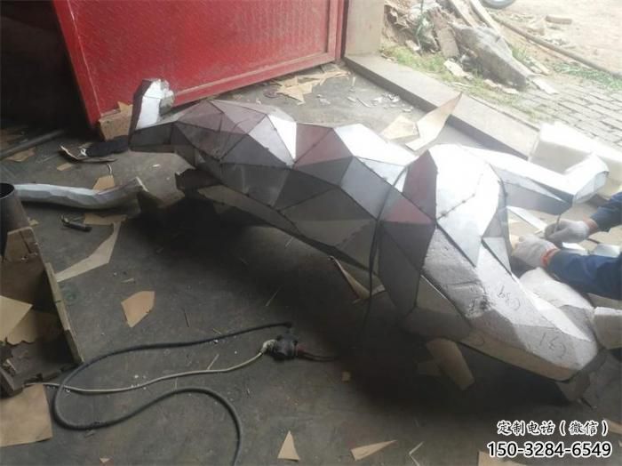 操場獵豹雕塑，仿真動物雕塑，噴砂制造