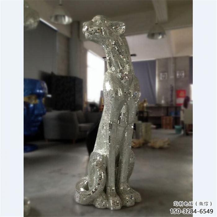 城市獵豹雕塑，彩繪體育雕塑，古銅效果