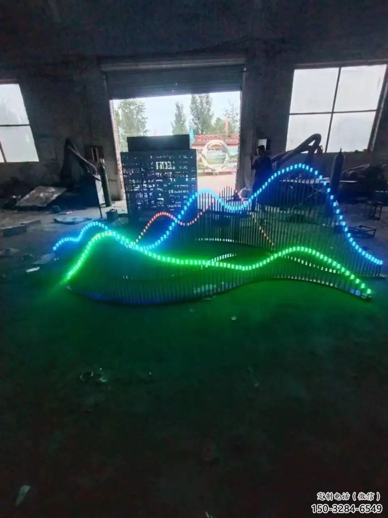 公園假山雕塑，噴砂發(fā)光雕塑，鍛造工藝