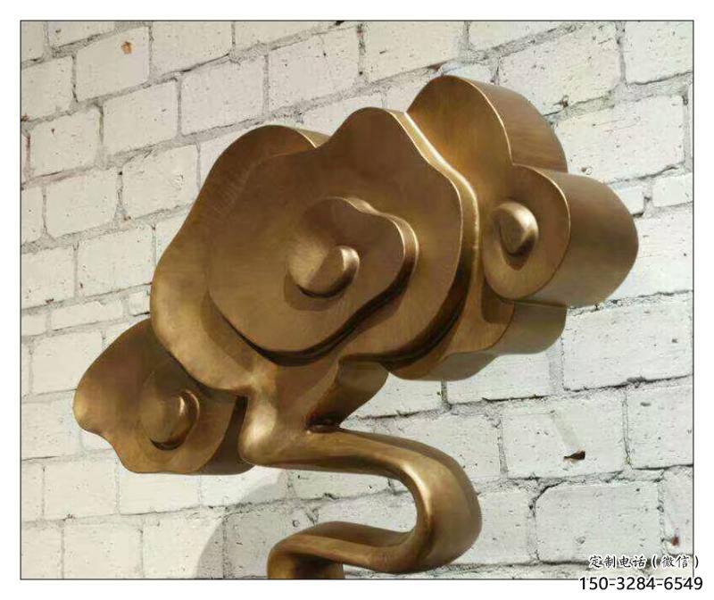 城市云朵雕塑，網(wǎng)格體育雕塑，古銅效果