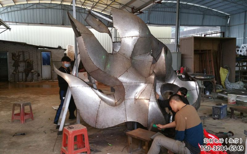 房地產(chǎn)火焰雕塑 現(xiàn)代景觀擺件 幾何雕塑