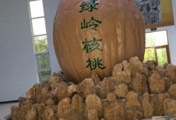 公園核桃雕塑 酒店門口雕塑 彩繪擺件