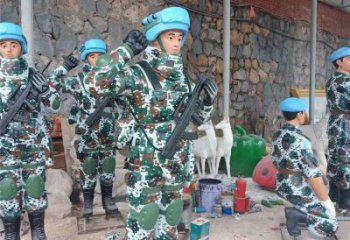 室內(nèi)交警雕塑 仿真景觀士兵雕塑 大型軍人雕塑