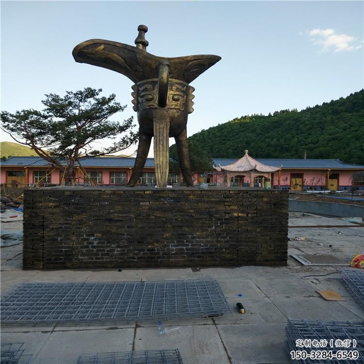 街道酒杯雕塑 現(xiàn)代杯子雕塑 彩繪酒杯子雕塑