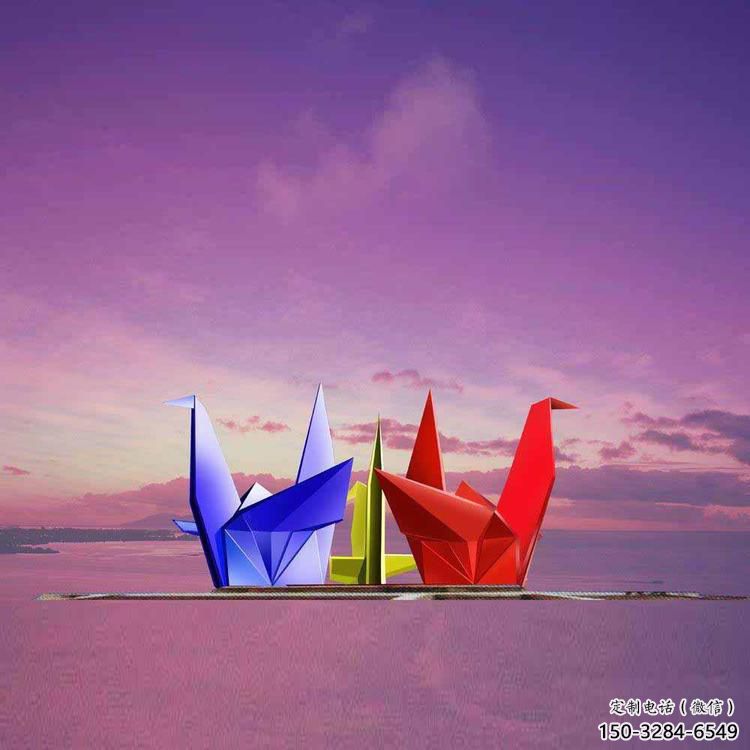 街道千紙鶴雕塑 現代折紙風格 彩繪鶴鳥雕塑