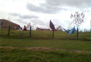 創(chuàng)意千紙鶴雕塑 啞光折紙風(fēng)格 公園鶴鳥(niǎo)雕塑