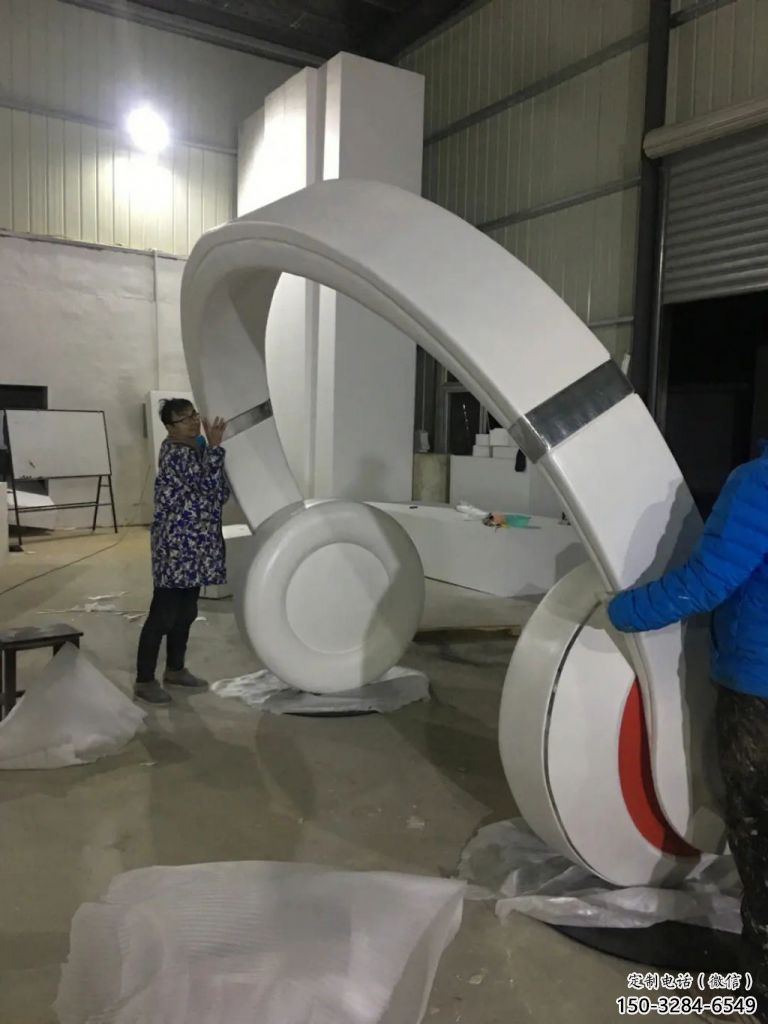 中式耳麥雕塑 啞光音樂雕塑 游樂場耳機雕塑