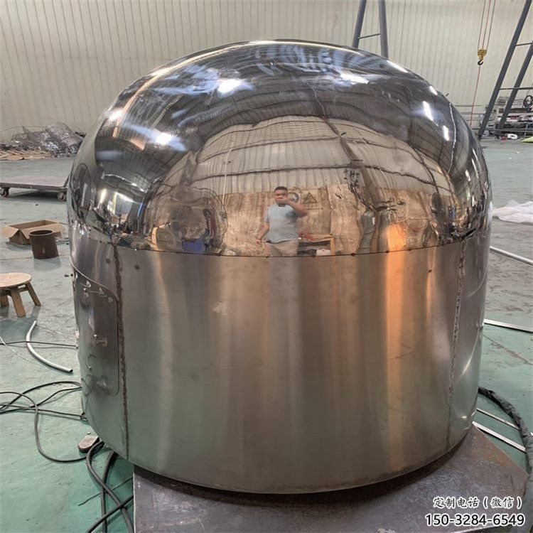 大型飛碟雕塑廠家 歐式步行街宇宙雕塑 彩繪飛船雕塑