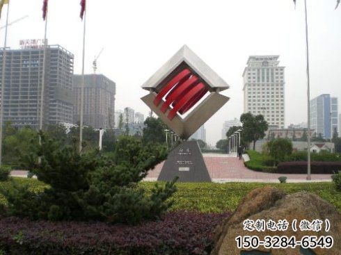 廣場中國結雕塑廠家，烤漆工藝制作，民俗文化標識