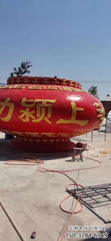 花籃雕塑訂做供需，景區雕塑，烤漆玻璃鋼花籃雕塑定價