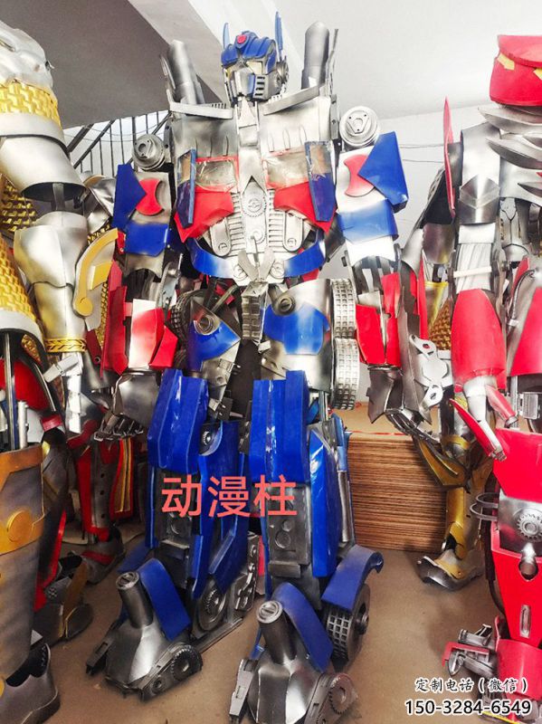 動漫版機甲擎天柱雕塑