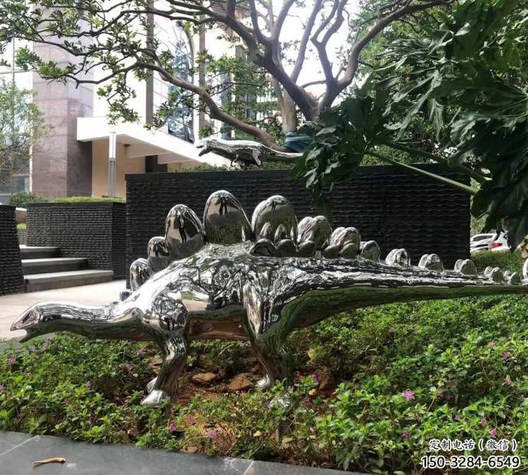 景觀恐龍雕塑廠家，拋光工藝，鏡面恐龍雕塑承接