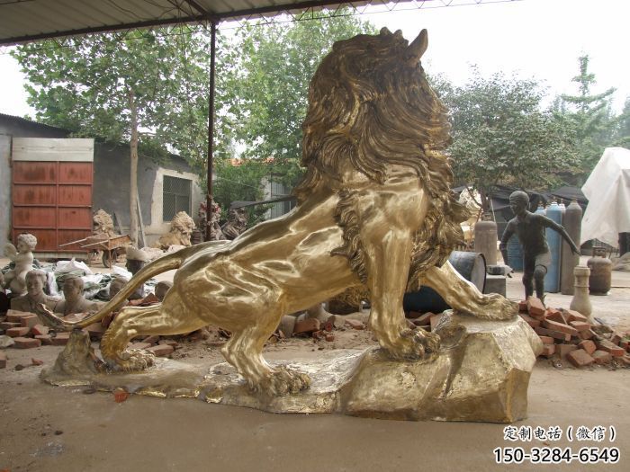 大型獅子雕塑精品，標識雕塑，鑄銅走獅雕塑選用
