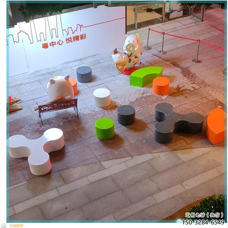 商場坐凳雕塑