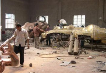 恐龍雕塑承接，鍛造工藝，幾何恐龍雕塑訂做