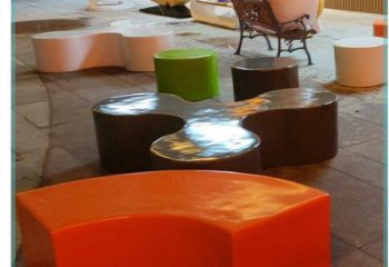 玻璃鋼幾何造型坐凳雕塑制作