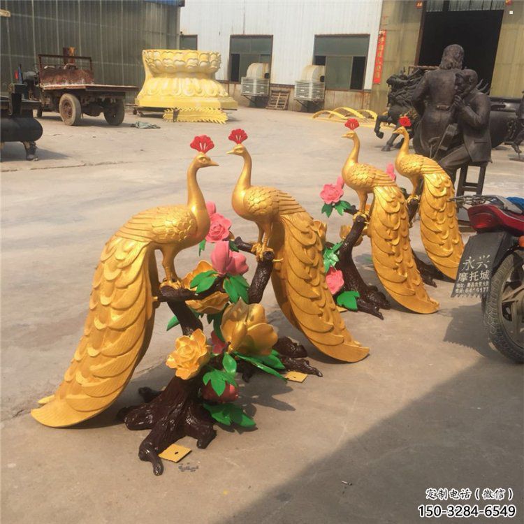 戶外孔雀擺放批發(fā)，景觀雕塑，銅孔雀雕塑生產(chǎn)商