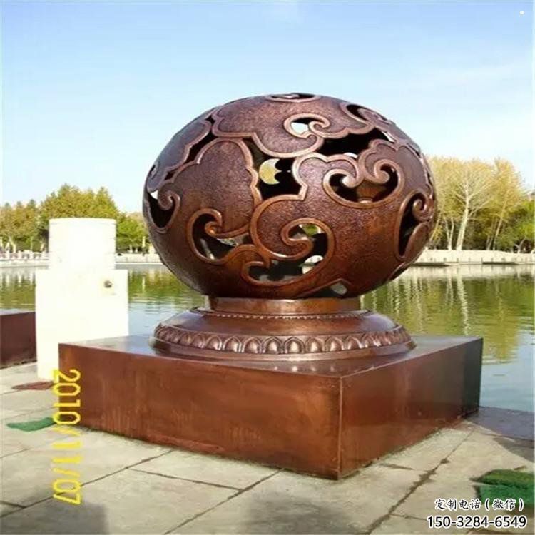 鏤空球雕塑服務商，街景小品烤漆鏤空球雕塑訂做