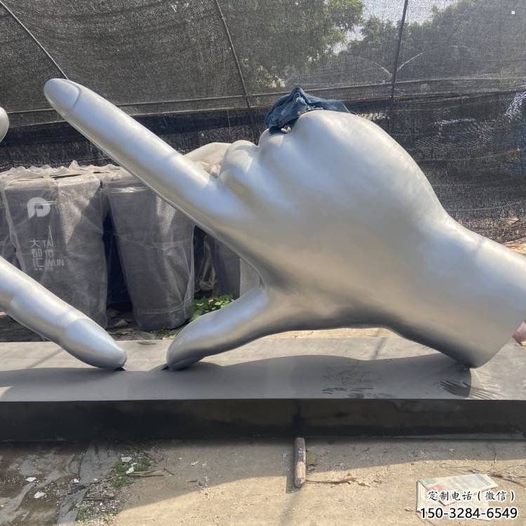 剪刀手雕塑供應，城市裝飾，彩色不銹鋼剪刀手雕塑優選