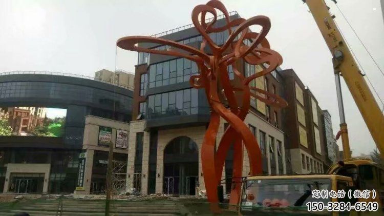 鏤空樹雕塑提供，多彩藝術(shù)，中式烤漆樹雕塑通用