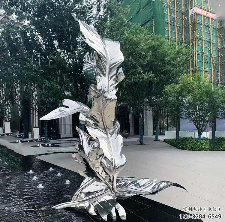 現(xiàn)代樹葉雕塑