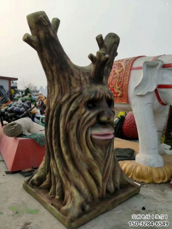 仿真樹(shù)雕塑優(yōu)選，小區(qū)擺件，玻璃鋼仿真樹(shù)雕塑生產(chǎn)商