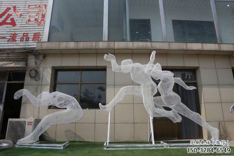 鏤空體育雕塑常用，公園小品，鐵藝運動人物雕塑生產(chǎn)商