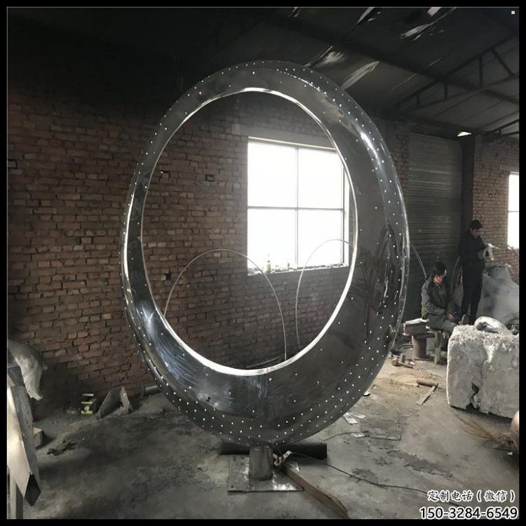 月亮雕塑提供，美陳雕塑，不銹鋼月亮雕塑制作承接