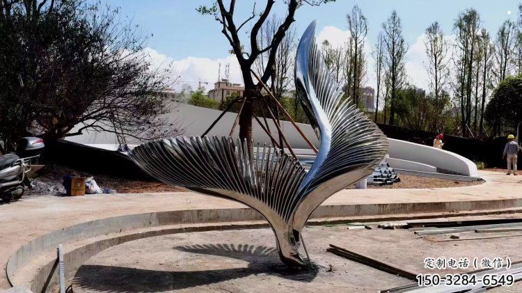 景觀鳥翅雕塑優(yōu)選，陸地?cái)[件，藝術(shù)不銹鋼鳥翅雕塑供應(yīng)