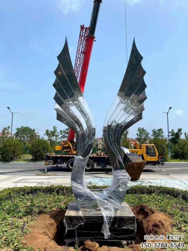 景區鳥翅雕塑優選，圓雕體系，不銹鋼鳥翅雕塑選定