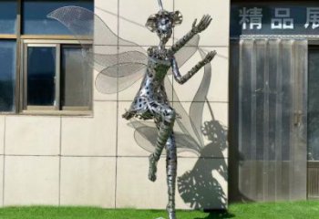 欽州現(xiàn)代鏤空舞者雕塑承接，歐式風(fēng)格，鐵藝跳舞雕塑精選