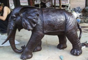 襄樊庭院大象雕塑定做，廣場(chǎng)雕塑，室外銅大象雕塑提供