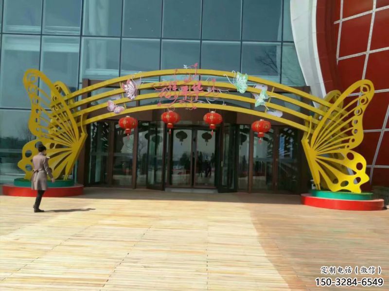 湘潭蝴蝶拱門雕塑，鏤空烤漆效果，不銹鋼小區(qū)標(biāo)識雕塑