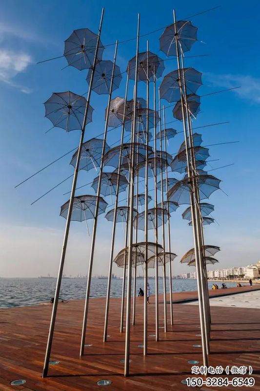 寬城步行街雨傘雕塑