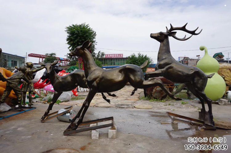 廣安戶外小鹿批發(fā)，動物雕塑，梅花鹿銅雕塑供求