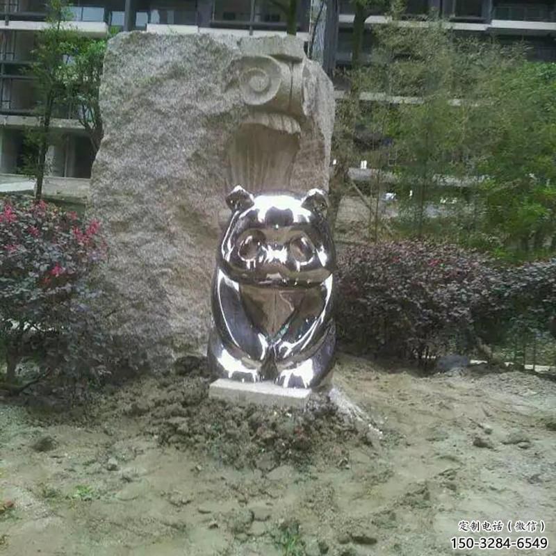 德宏熊貓雕塑服務(wù)商，動(dòng)物美陳雕塑，不銹鋼熊貓雕塑廠家